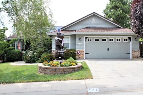 121 Holbrooke Way, Grass Valley, CA 95945-9700