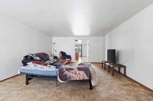 2240 Crary St, Green Bay, WI 54304-4814