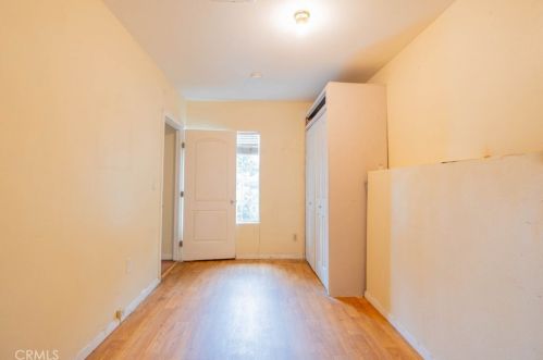 11025 Blix St, North Hollywood CA  91602-1204 exterior