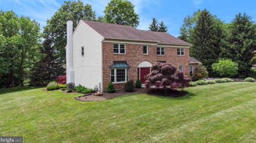 13 Beth Dr, Prospectville, PA 19002-1930