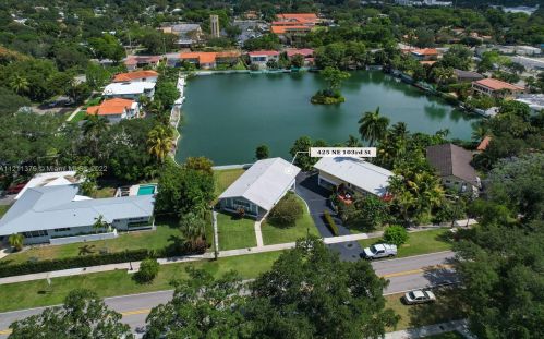 425 103rd St, Miami, FL 33138-2456