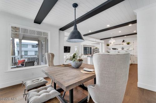 820 Mandalay Bch Rd, Oxnard CA 93035-1078 exterior