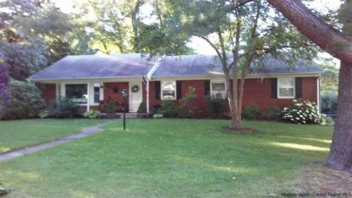 201 Windsor Dr, Hurley, NY 12443-5328