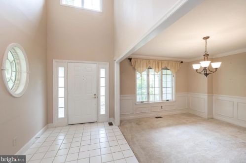 615 Chinook Dr, Downingtown, PA 19335-4806