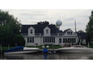 5160 Park Dr, Vermilion, OH 44089-1417