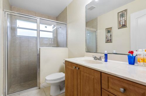 1125 Coleman Ave, Fort Pierce FL  34953-1824 exterior