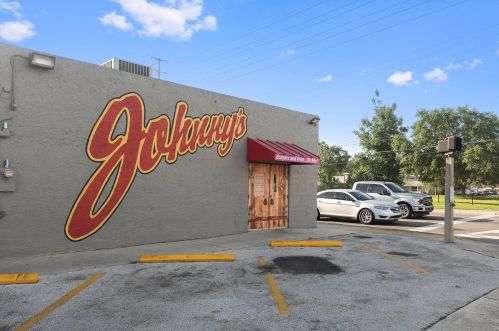 1613 Crystal Lake Ave, Orlando FL  32806-4823 exterior