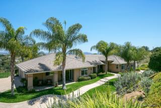 3676 Alta Vista Dr, Fallbrook CA  92028-9112 exterior