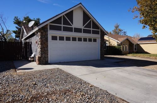 45127 Rachel Ave, Lancaster, CA 93535-2749