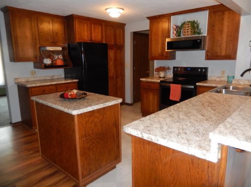 1074 Martin Ave, Fond Du Lac, WI 54935-6379