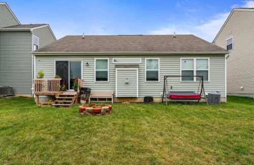 823 Bent Oak Dr, Blacklick, OH 43004-8821