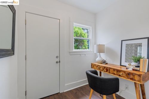 2714 60 Ave, Oakland CA 94605-1501 exterior