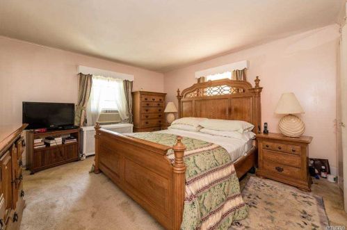 117 Magnolia Ave, Mount Vernon NY  10553-1244 exterior