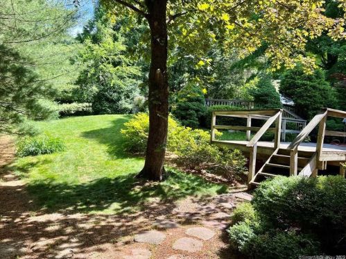 338 Union Valley Rd, Mahopac NY  10541-4333 exterior