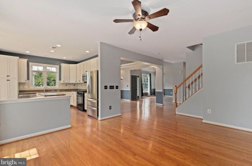 15843 Fourmile Creek Ct, Haymarket VA  20169-5427 exterior