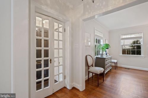 5715 Nebraska Ave, Washington, DC 20015-1221