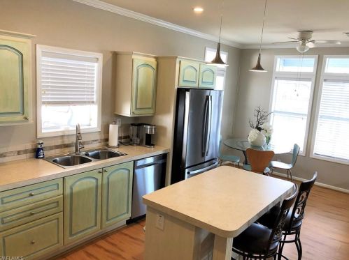 853 Yacht Club Way, Moore Haven FL  33471-2823 exterior