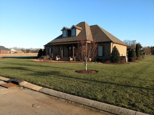 204 Honeysuckle Ln, Shelbyville, TN 37160