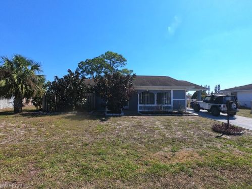 10689 Tuliptree Ct, Lehigh Acres, FL 33936-7320