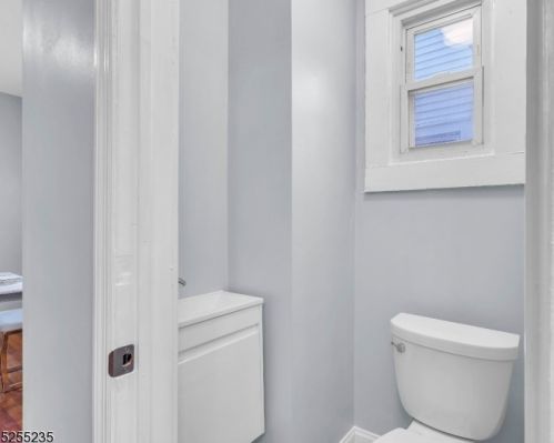 7 Tiffany Blvd, Newark NJ  07104-2415 exterior