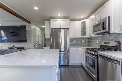 242 Plains Rd, Milford CT  06461-2422 exterior