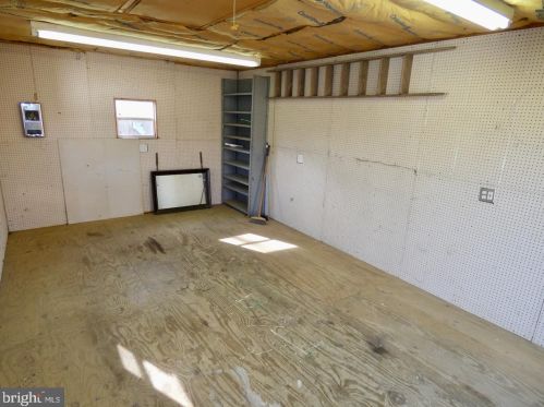 2219 Henlopen Ave, Wilmington DE  19804-3621 exterior