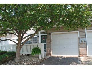 3740 Vermilion Ct, Saint Paul, MN 55122-3153