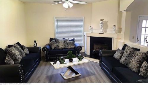 4243 Orchard Grv, Stone Mountain GA  30083-1293 exterior