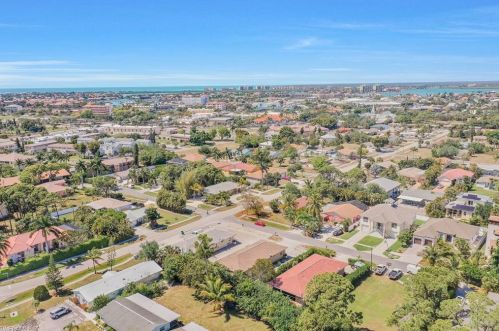 253 2 Ave, Marco Island FL  exterior
