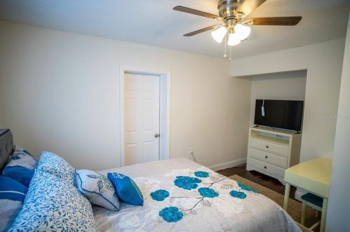 4287 Cynthia St, Orlando FL 32811-4228 exterior