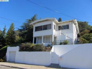 3042 Carlsen St, Oakland, CA 94602-4035