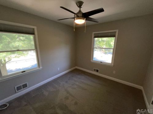 6 Ericson Ave, Helmetta NJ  08828-1107 exterior