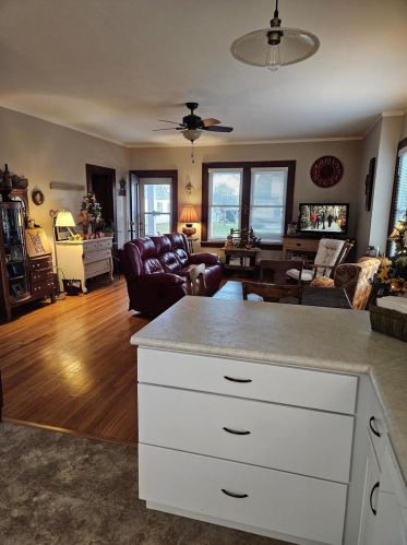 220 Merrimac St, Dodgeville WI  53533-1520 exterior