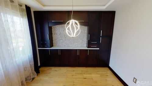 33 Berkshire Rd, Old Bridge NJ  08857-1601 exterior