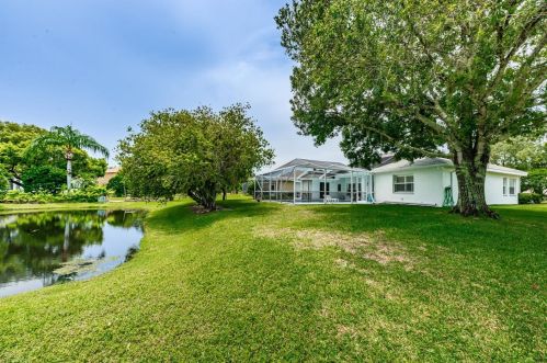 1863 Kinsmere Dr, New Port Richey FL  34655-4539 exterior