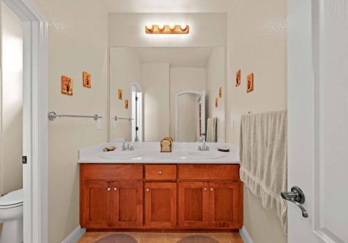 4021 Calistoga Ct, Modesto CA  95356-8987 exterior