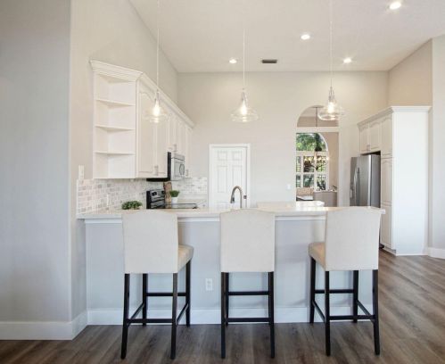 1722 Mockingbird Dr, Fort Pierce FL  34986-2049 exterior