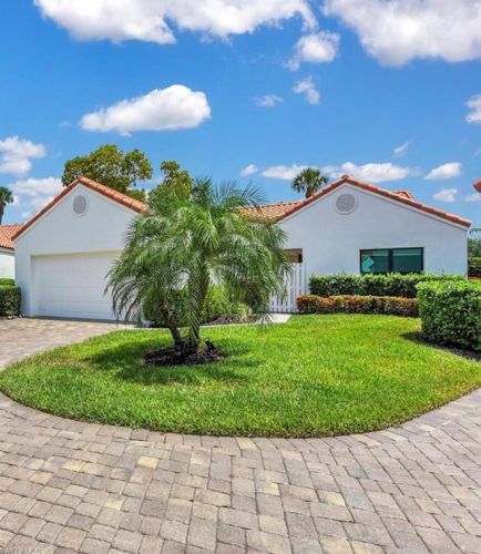 762 Reef Point Cir, Naples, FL 34108-8776