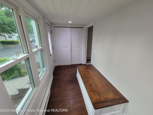 180 Morningside Ave, Middletown NJ  07748-5746 exterior