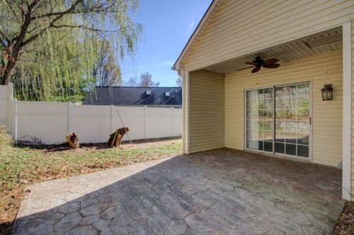 1052 Hampshire Pl, Florence KY  41042-9351 exterior