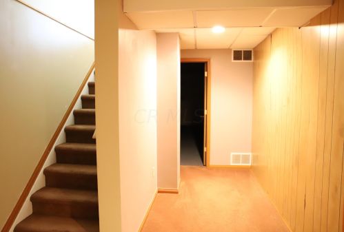 8166 Chapel Stone Rd, Blacklick OH  43004-9229 exterior