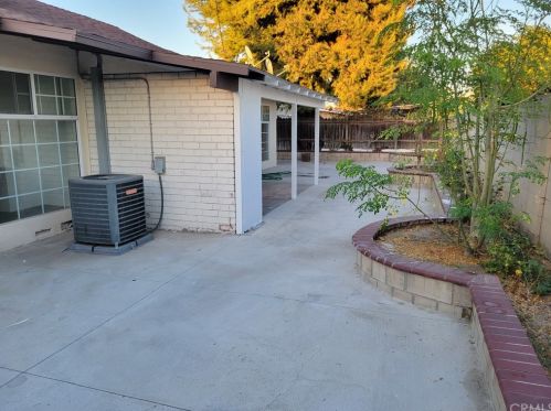 2158 Niobe Ave, Anaheim, CA 92804-3560