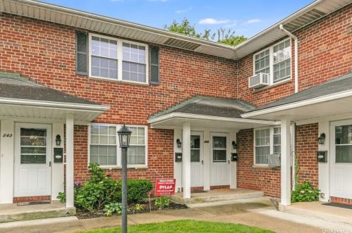 245 Hicksville Rd, Bethpage, NY 11714-3432