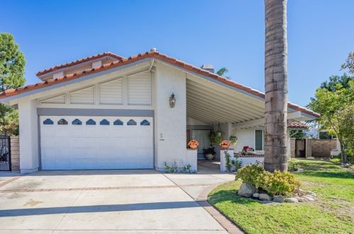 2828 Inyo Cir, Simi Valley CA 93063-2002 exterior