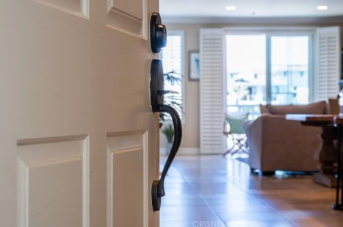 1545 Windshore Way, Oxnard CA  93035-1406 exterior