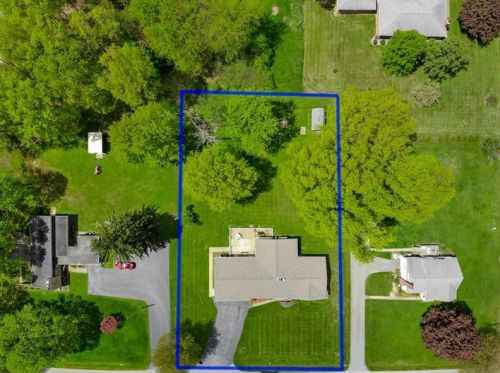 2809 Mercer St, New Castle, PA 16105-1740