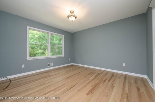 86 Serpentine Dr, Berkeley Township NJ  08721-3051 exterior