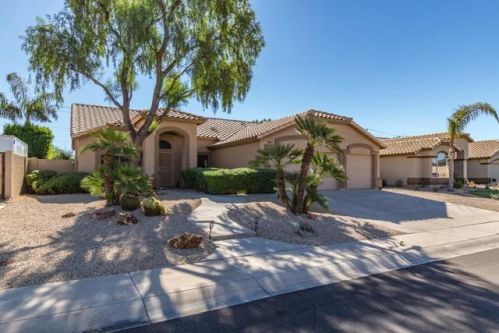 965 Canal Dr, Gilbert, AZ 85296-3967