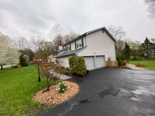 21 Mecca Dr, Salisbury Mills, NY 12577-5026