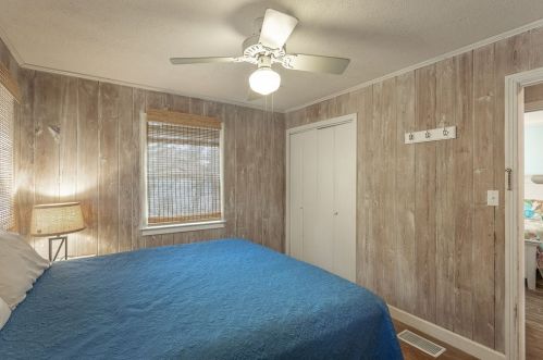 441 Gulf Beach Dr, Saint George Island FL  32328-2811 exterior